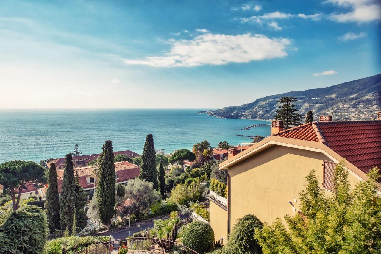 Una Terrazza Sul Golfo Di Ospedaletti By Wonderful Italy Daire Dış mekan fotoğraf